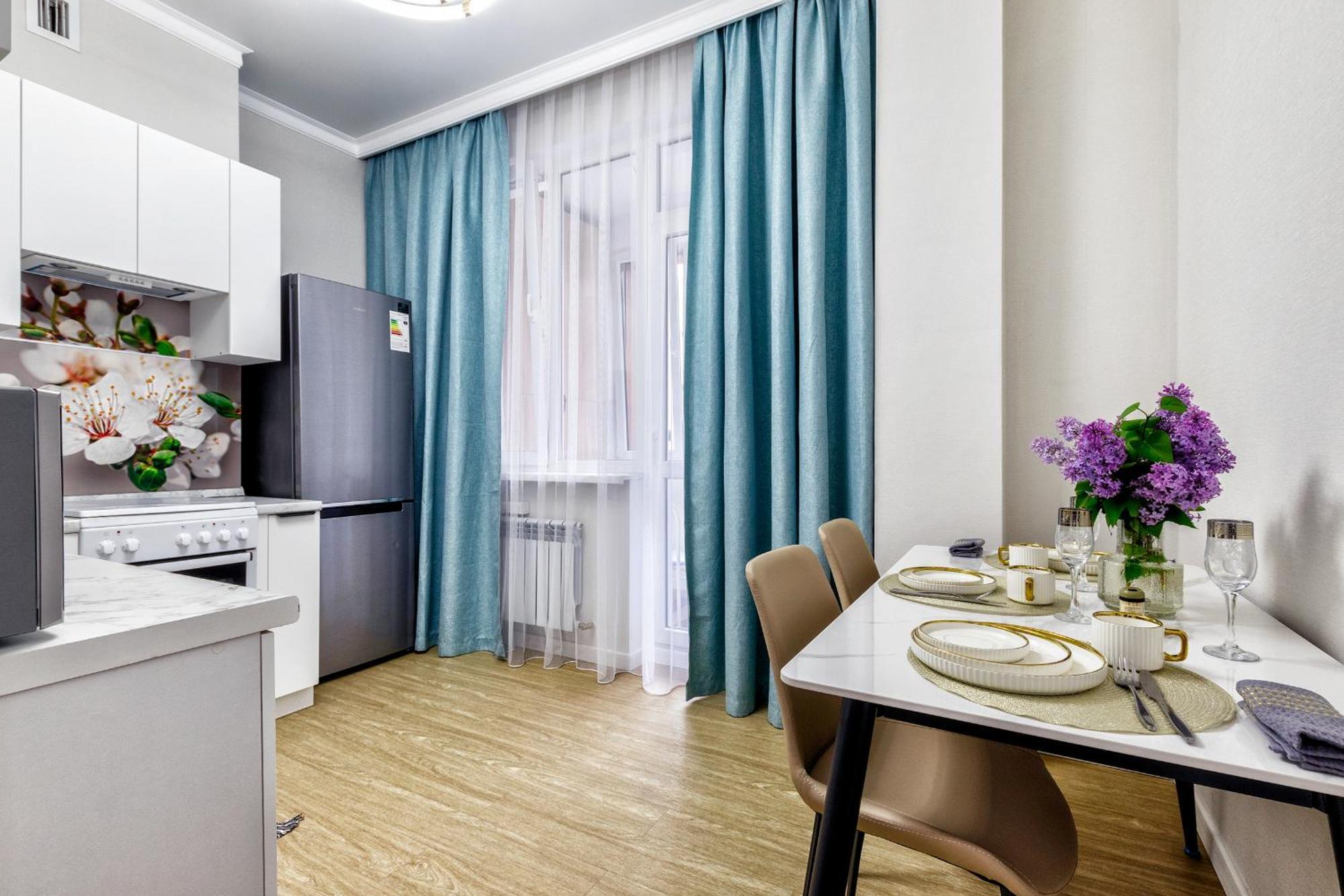 Business Class Residential Complex Expo Boulevard 阿斯坦纳 外观 照片