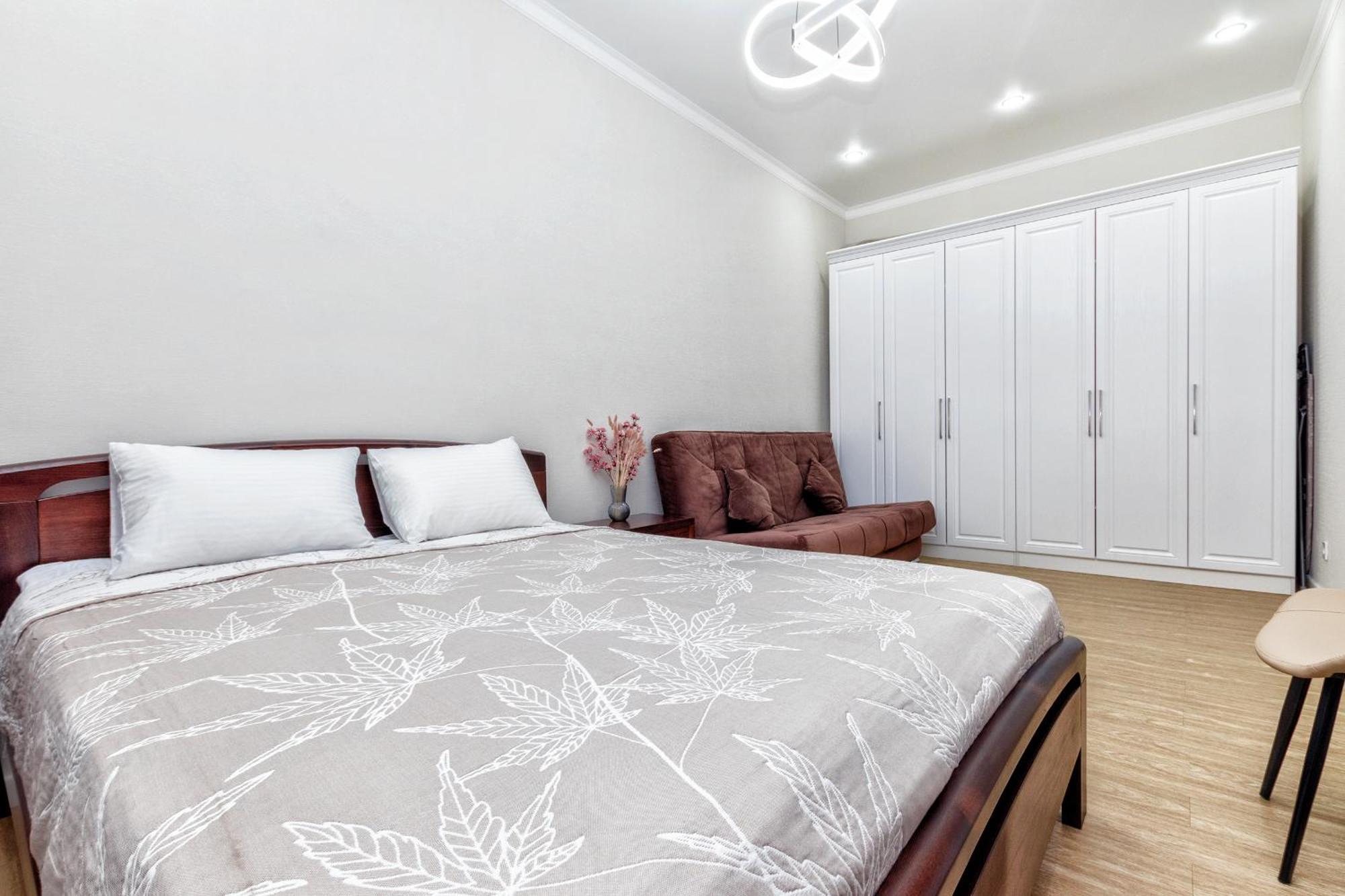 Business Class Residential Complex Expo Boulevard 阿斯坦纳 外观 照片